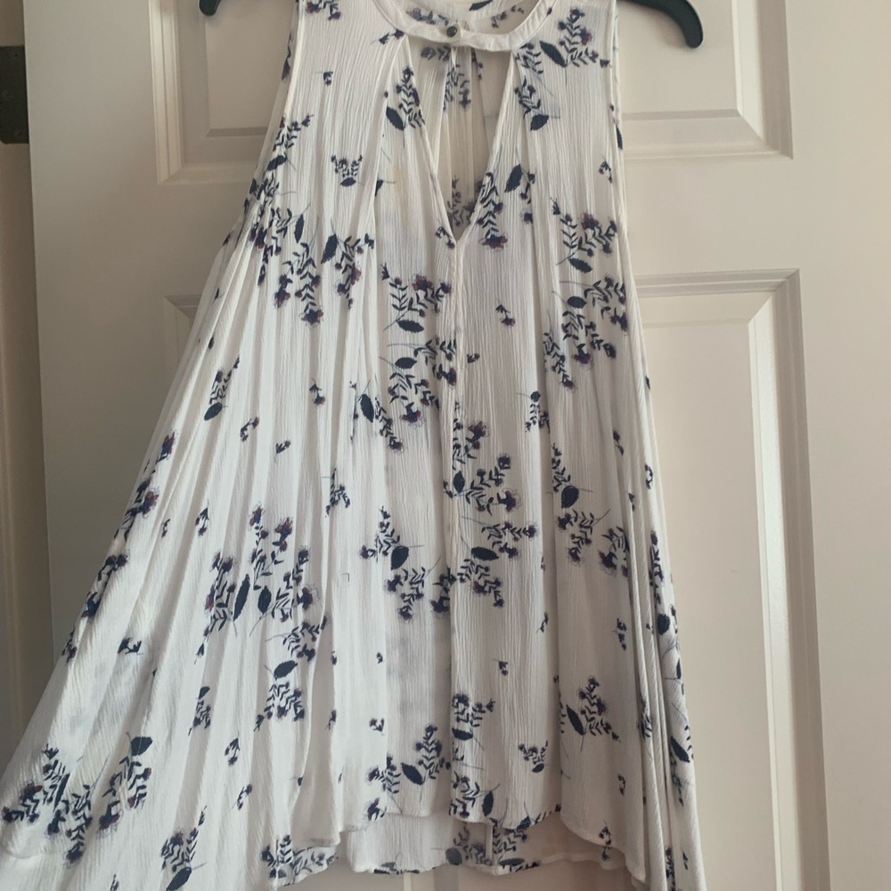 Free People Flowy tank top floral size xs